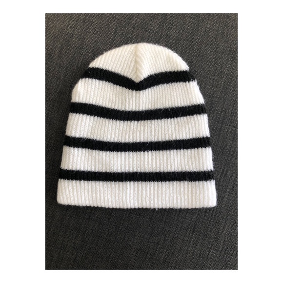 Neff Beanie - Picture 2 of 3